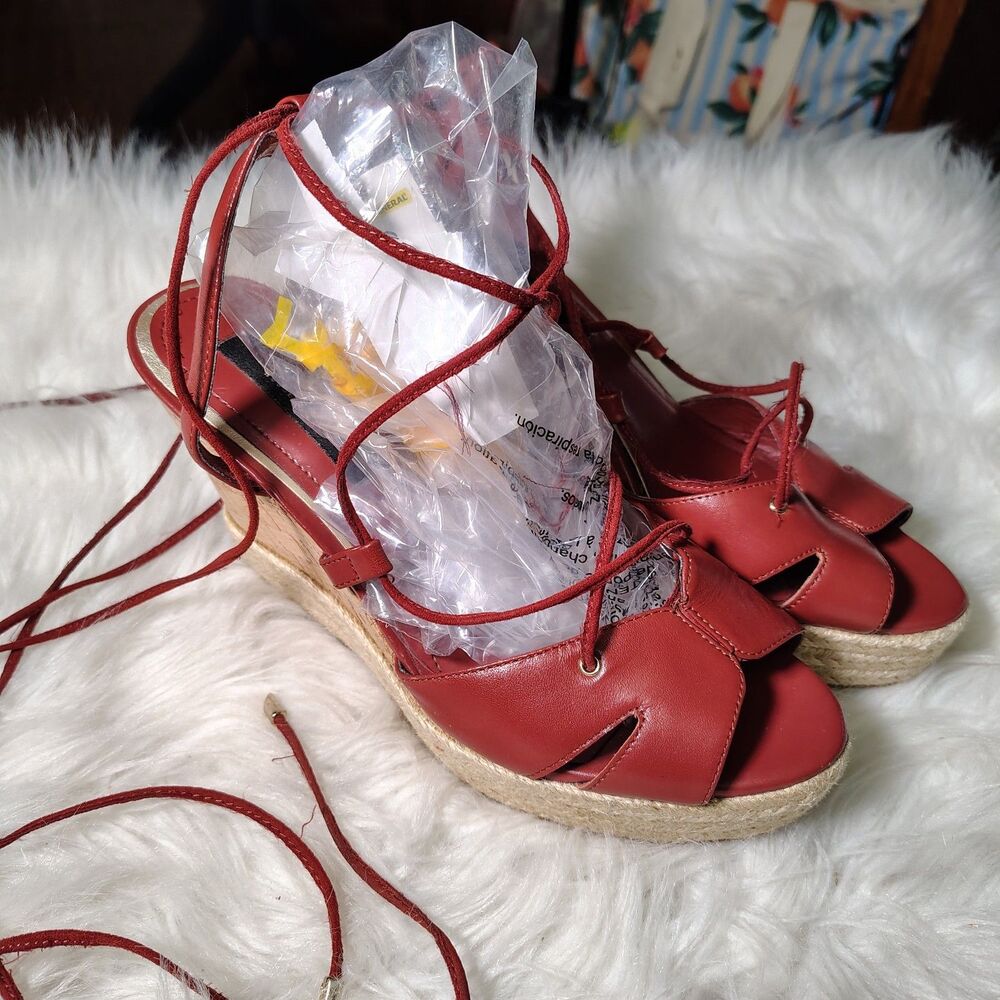 White House Black Market Saffron Red Wedge Espadrille Sandals Size 8